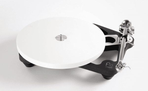 REGA PLANAR 10 met ALPHELION 2 MC platenspeler
