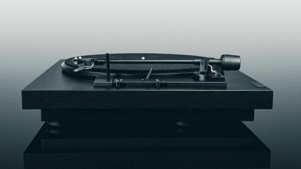 Pro-Ject A1 OM10 platenspeler - Afbeelding 2